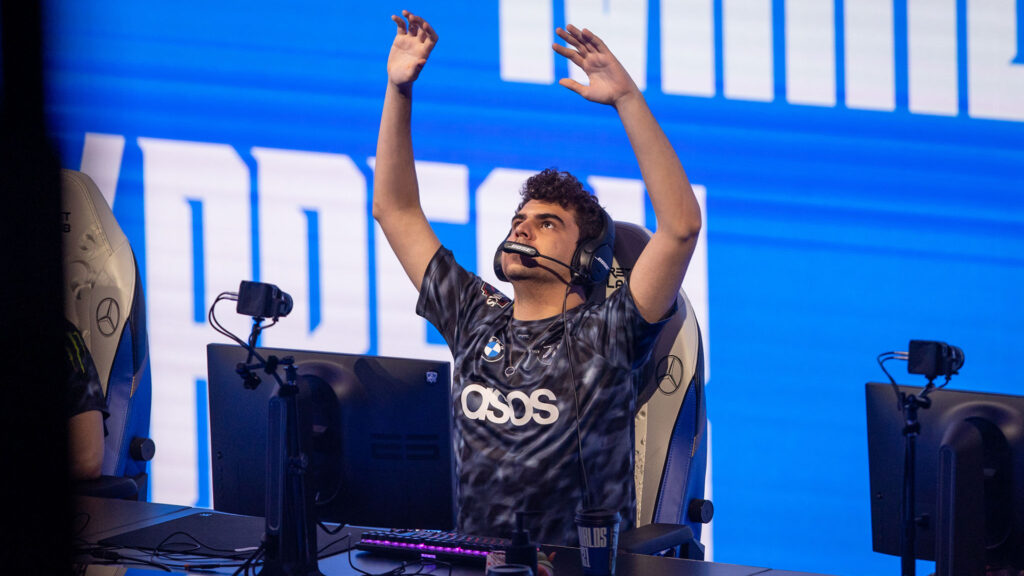 LMHT: FNC Bwipo ngậm ngùi nói về tổn thất của Fnatic tại CKTG 2021