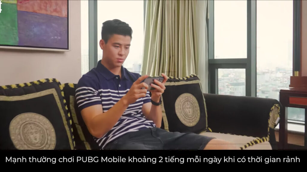 Không chỉ xuất sắc trên sân cỏ, cầu thủ Duy Mạnh còn là một game thủ PUBG Mobile có 'số má'