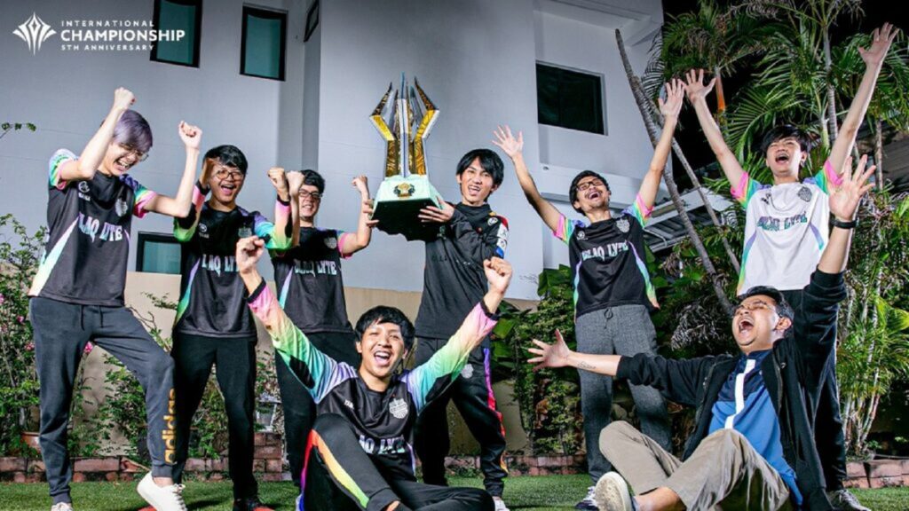 Nunu nghẹn ngào sau chức vô địch AIC 2021 cùng Buriram United: 'Tôi đã có thể bỏ lại quá khứ đằng sau'