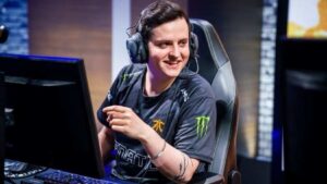 LMHT Cựu Fnatic sOAZ khen Dota 1