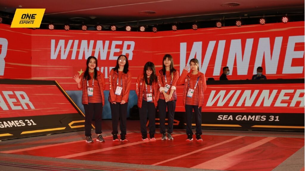 Tốc Chiến: Tiếp bước Team FLash, đội tuyển nữ Việt Nam có một ngày ra quân xuất sắc Tốc Chiến: Đội tuyển nữ Việt Nam có một ngày ra quân xuất sắc