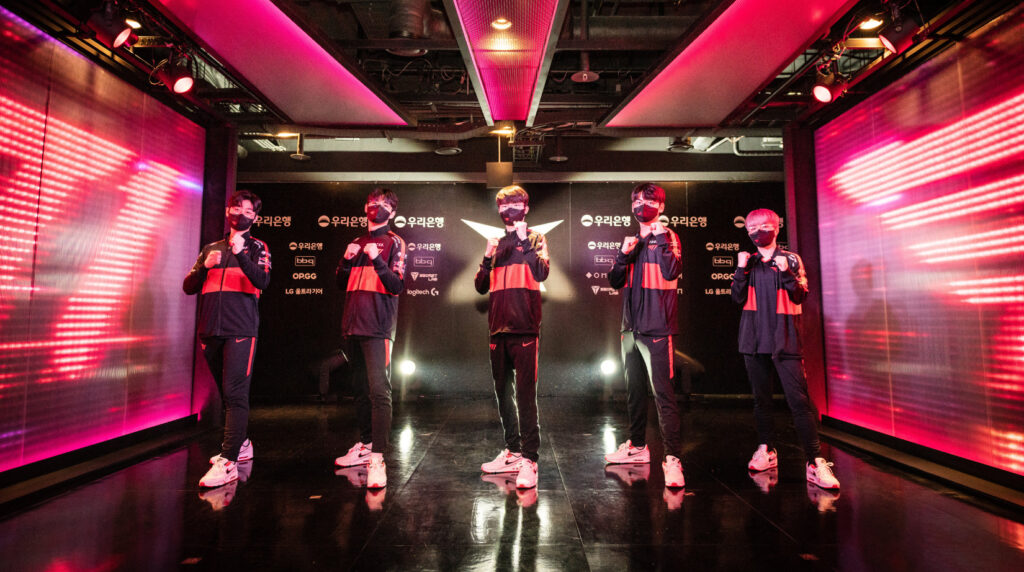 Faker cho rằng T1 'out trình' các đội khác tại LCK, không quan tâm về việc thiết lập kỷ lục mới Faker tự tin về sức mạnh của T1