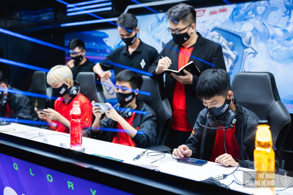Tin chuyển nhượng Team Flash: Nuôi hi vọng vô địch bằng việc bổ sung một loạt những cái tên chất lượng