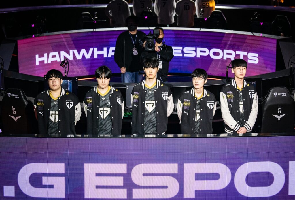 Playoffs LCK Mùa Xuân 2023: Gen.G hài lòng với chiến thắng trước HLE, hướng đến nhánh thắng với T1