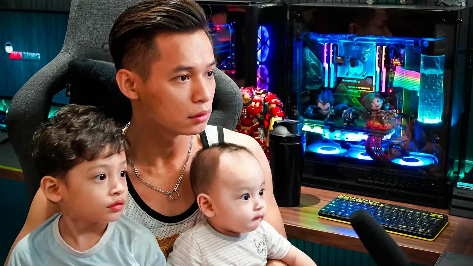 Độ Mixi 'đứng hình' trước clip review Sà Bì Chưởng của các TikToker ...