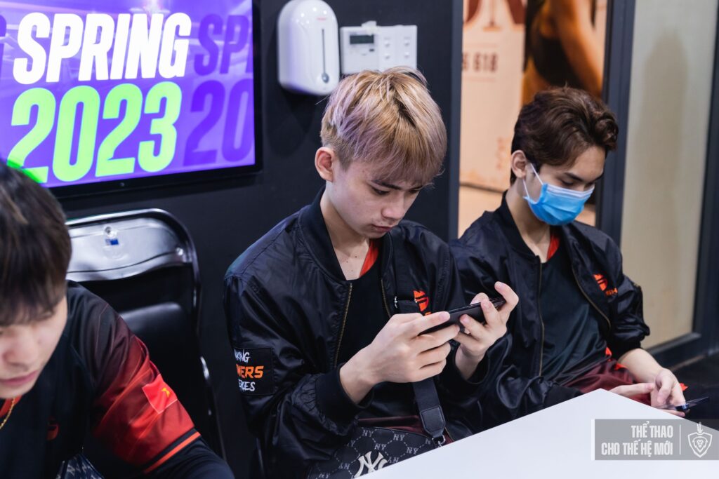 ĐTDV mùa Xuân 2023: Còn gì để chờ đợi ở Team Flash mùa giải này?