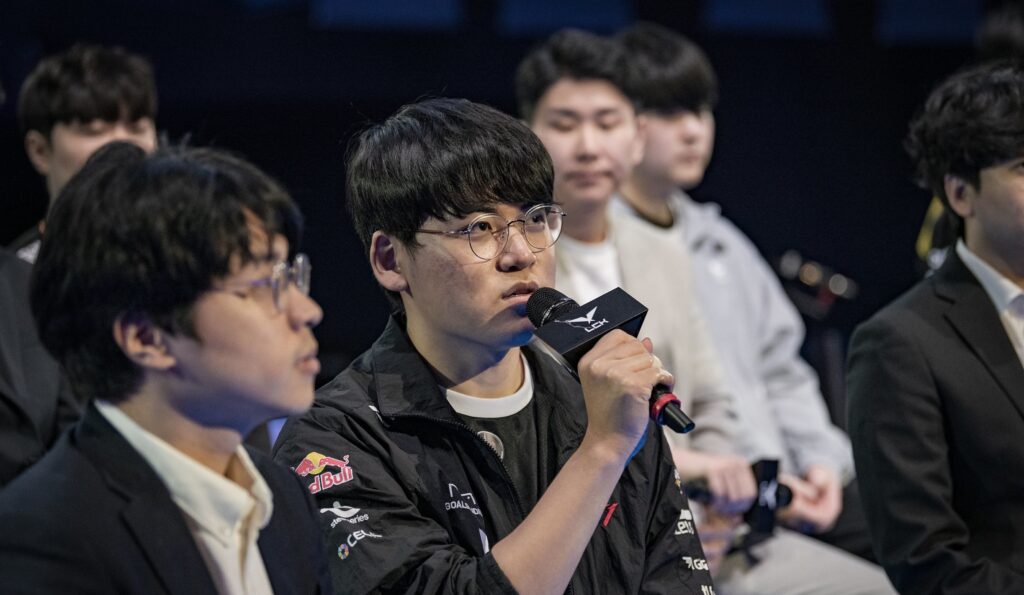 LCK Media Day 2023: T1 hướng đến ngôi vương mùa hè 'Chúng mình sẽ cải thiện thành tích nhiều nhất có thể' LCK Media Day
