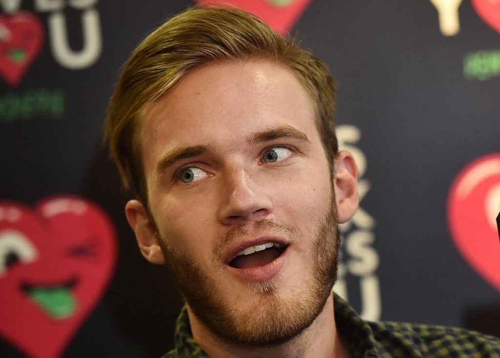 PewDiePie tiết lộ cách kiếm được nhiều tiền trên Youtube | ONE Esports ...