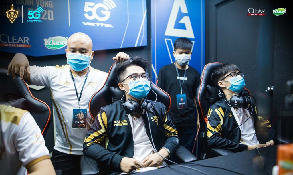 ĐTDV Mùa Xuân 2020: 'Tấm gương sáng' Buriram United và những điều SGP cần làm trước ngày đối đầu với FL