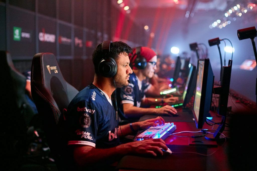 Sau Dr Disrespect, đến lượt ngôi sao CS:GO bị Twitch cấm cửa mà không rõ nguyên do