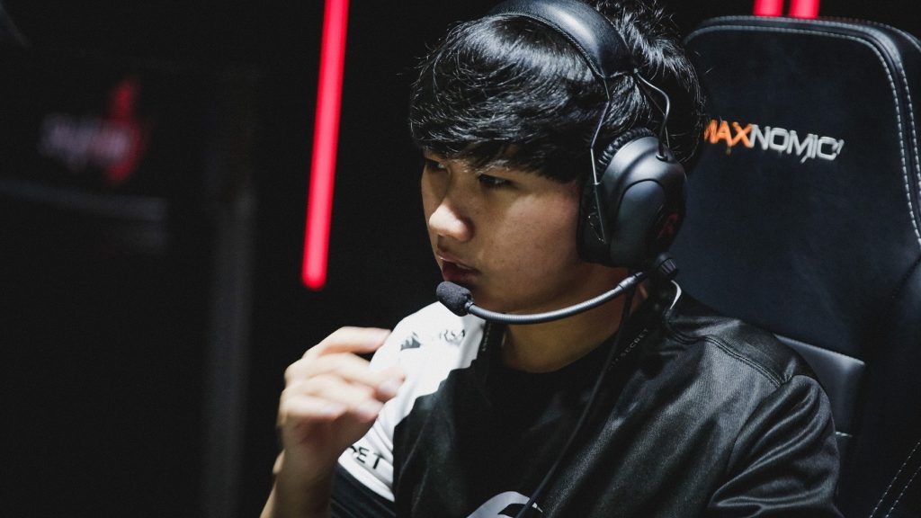 VCS Mùa Hè 2020 - Playoffs: GAM chọn CES, FL đối đầu TS