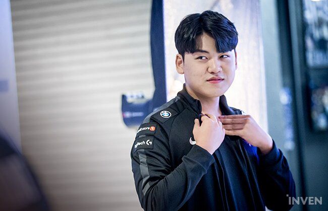 T1 Gumayushi là chủ nhân của cú Pentakill đầu tiên tại LCK Mùa Xuân 2021 |  ONE Esports Vietnam