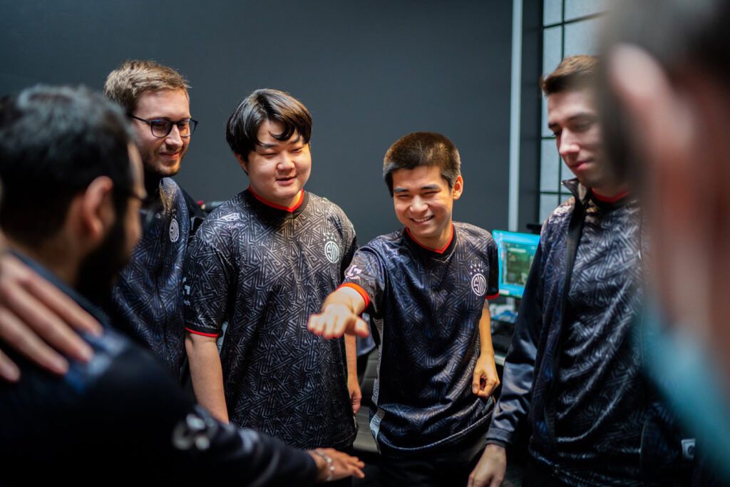 Huni: 'TSM Chưa Thể Sánh Ngang Fnatic Và SKT Nhưng Chúng Tôi đang Nỗ ...